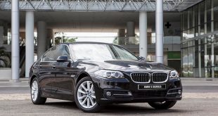 Xe chở hàng 4 bánh có gắn động cơ